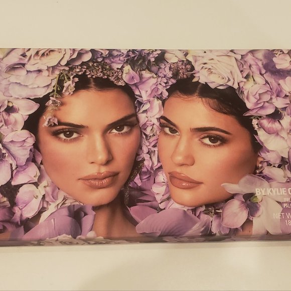 KYLIE COSMETICS Kendall Collection Pressed Powder $60 - Picture 3 of 9